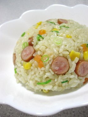 炊飯器で作ろう☆ウインナー炒飯♪